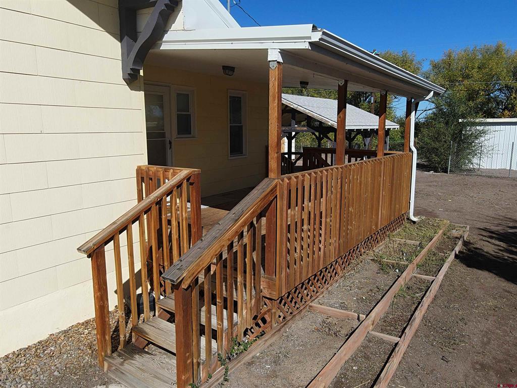 1707 Sickles Street Property Photo 28
