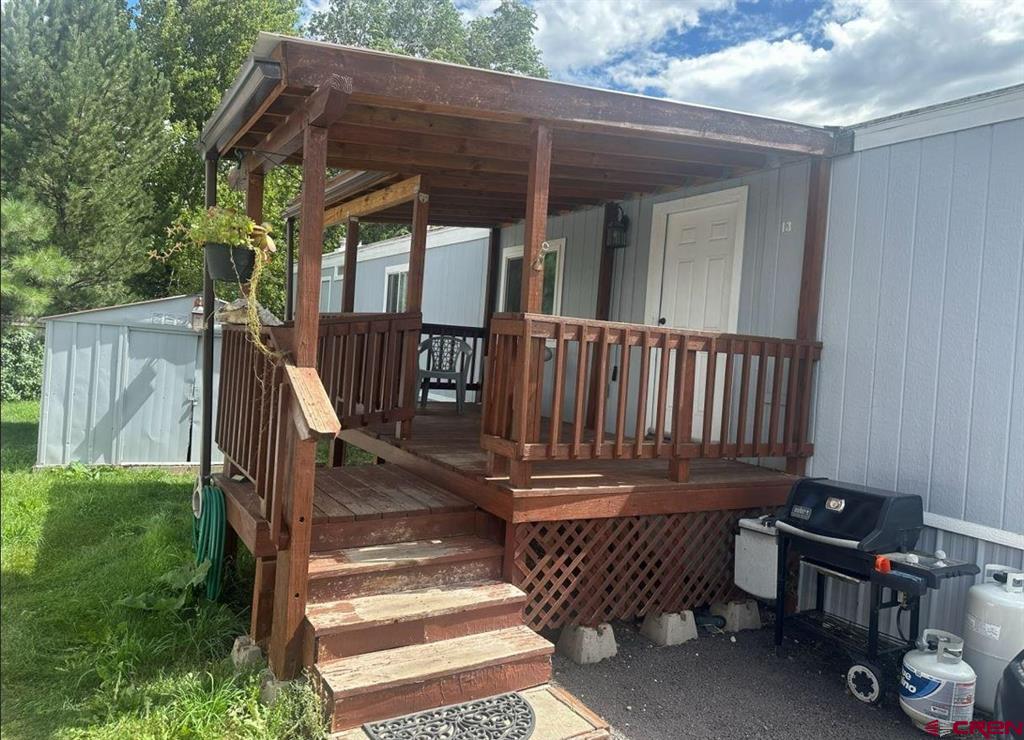 31722 N Us Hwy 550 Property Photo 1