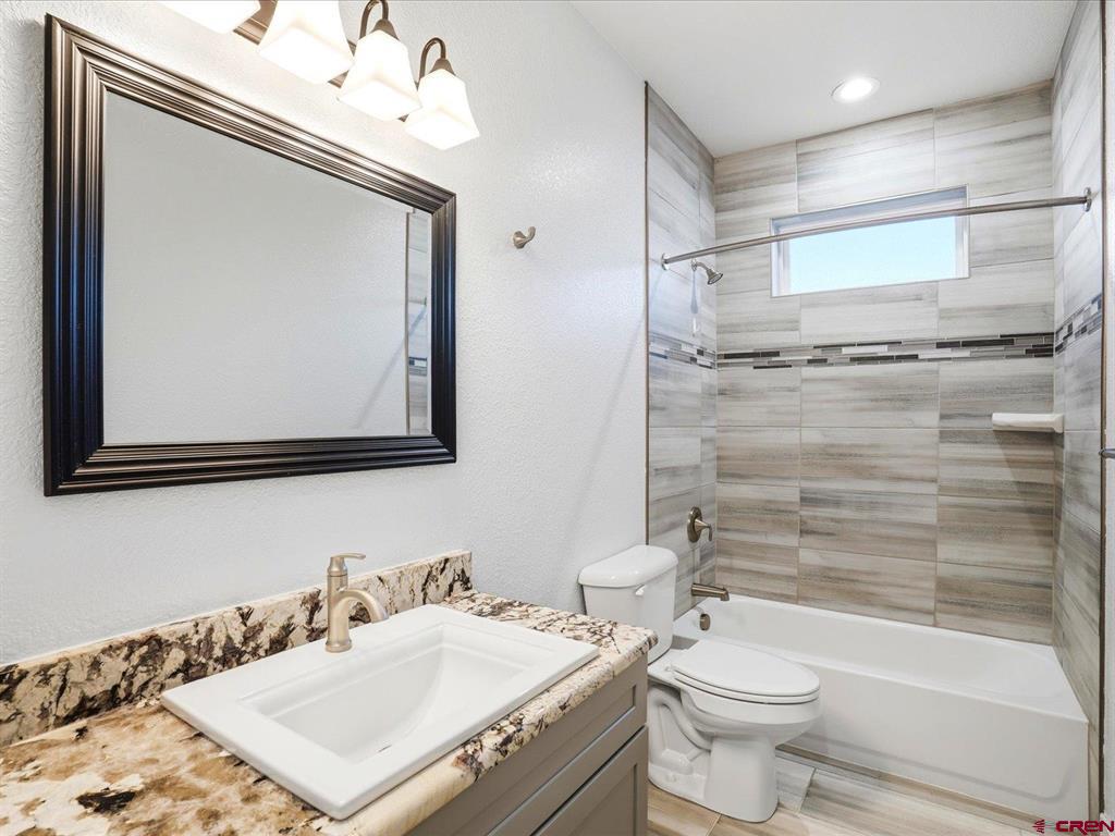 1112 Riverbend Court Property Photo 23