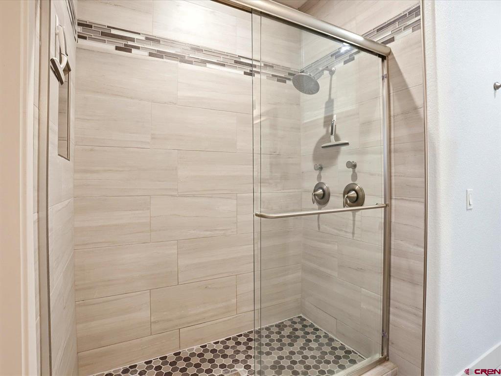 1112 Riverbend Court Property Photo 32
