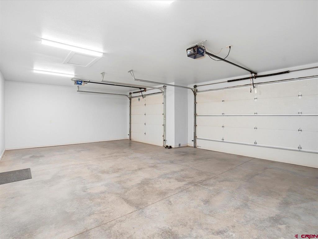 1112 Riverbend Court Property Photo 34