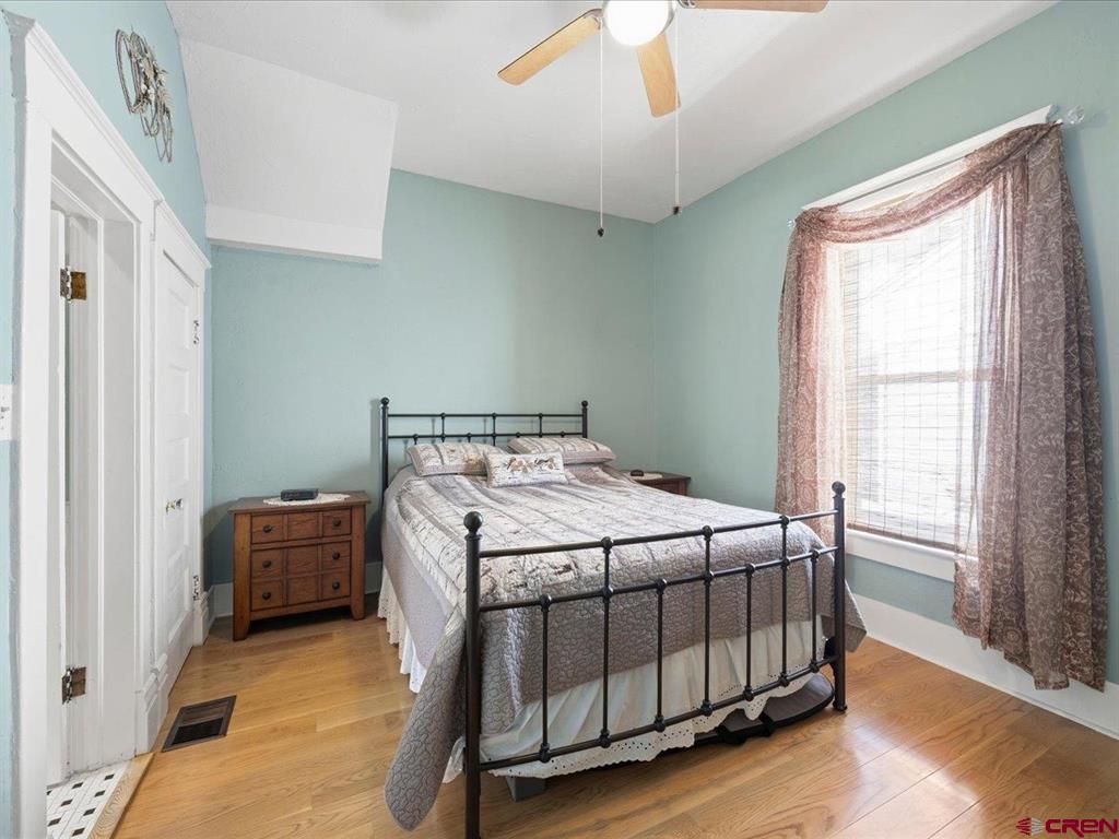 560 Howard Street Property Photo 17