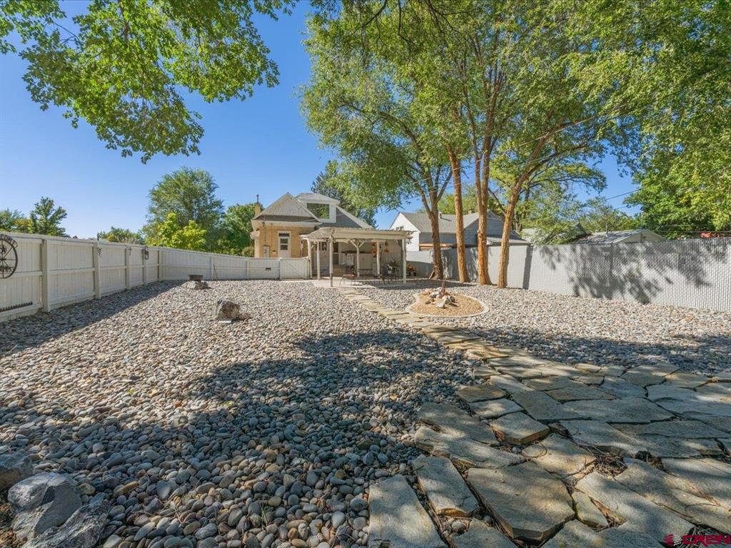 560 Howard Street Property Photo 41