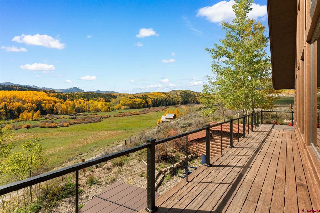 215 Zuni Trail Property Photo 11