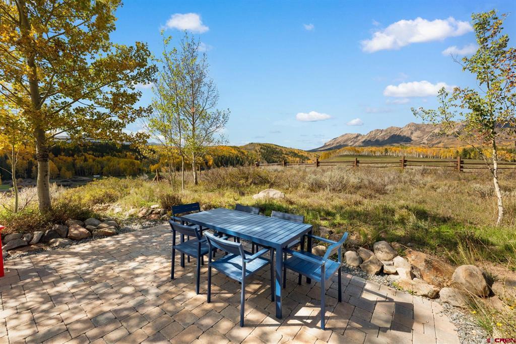 215 Zuni Trail Property Photo 15