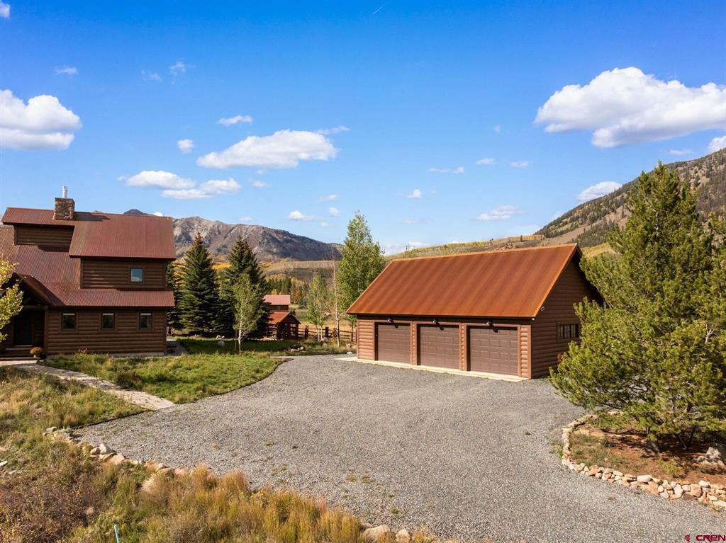 215 Zuni Trail Property Photo 43