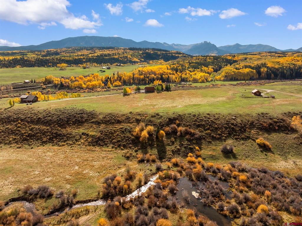 215 Zuni Trail Property Photo 45