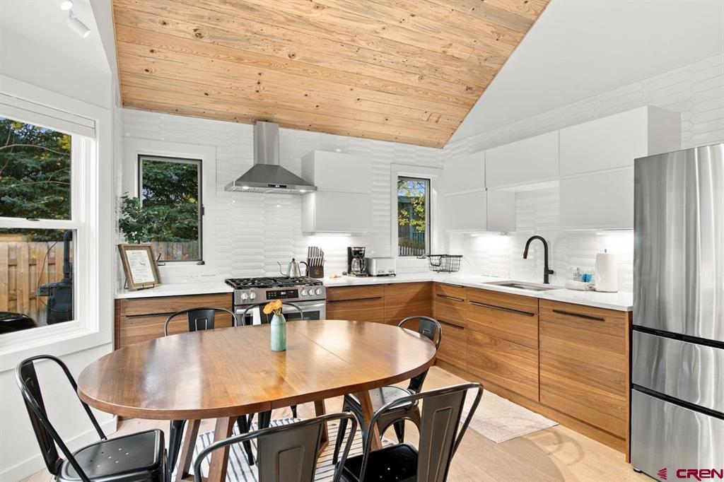710 Butte Avenue Property Photo 10