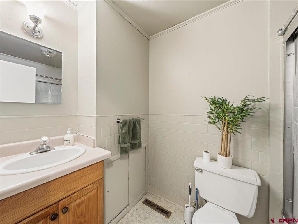 718 S Church Avenue Property Photo 14