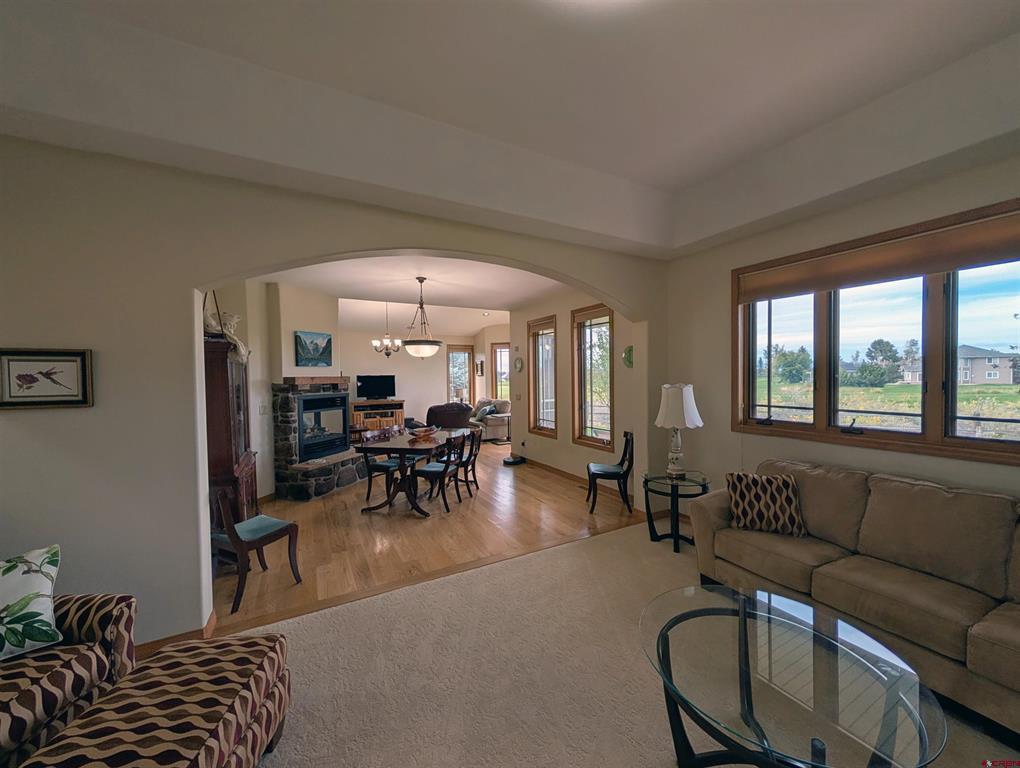 434 Cobble Creek Drive Property Photo 7