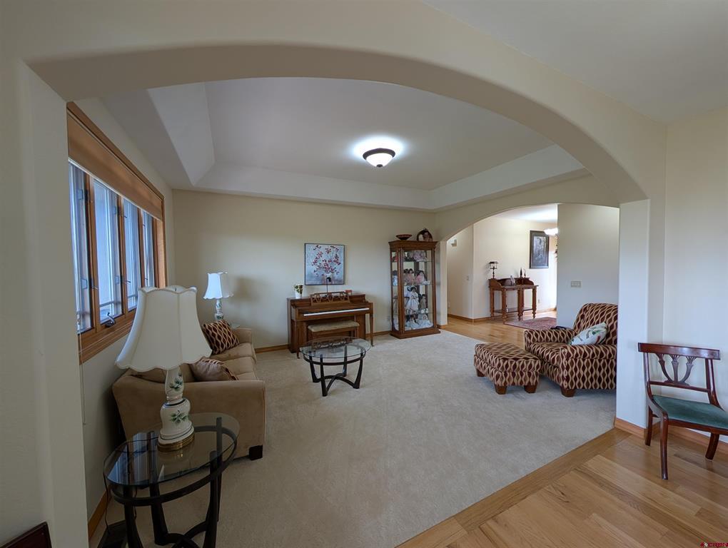434 Cobble Creek Drive Property Photo 8