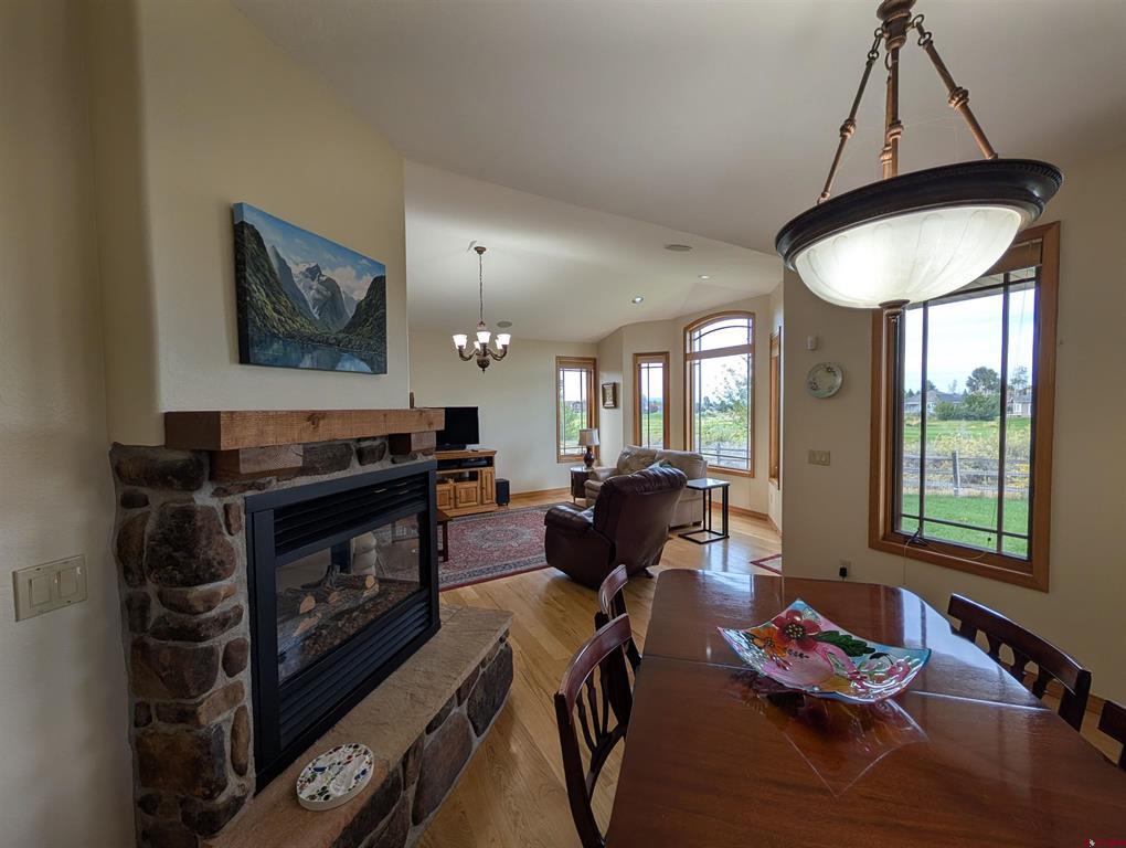 434 Cobble Creek Drive Property Photo 9