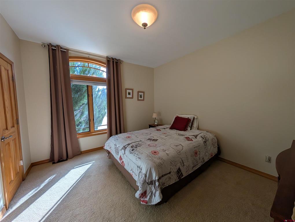 434 Cobble Creek Drive Property Photo 27