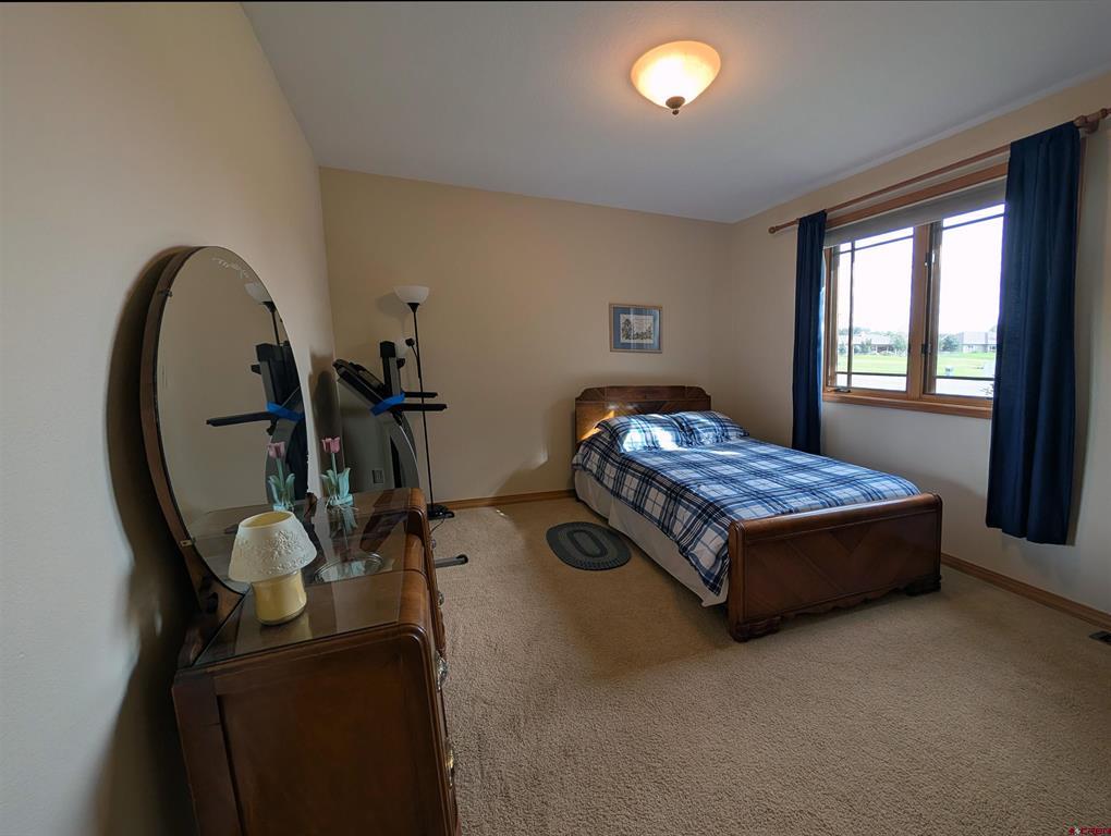 434 Cobble Creek Drive Property Photo 28
