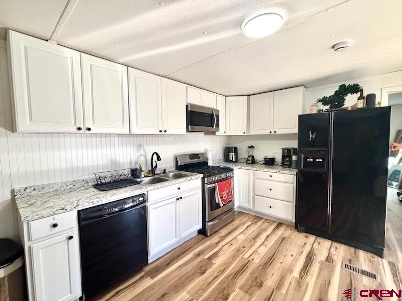 2400 Arroyo Drive Property Photo 4