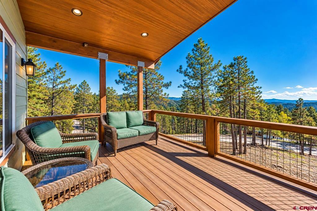 509 Hilltop Drive Property Photo 4