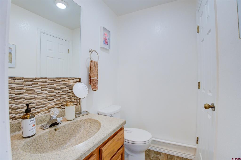 520 W 6th Street Property Photo 6