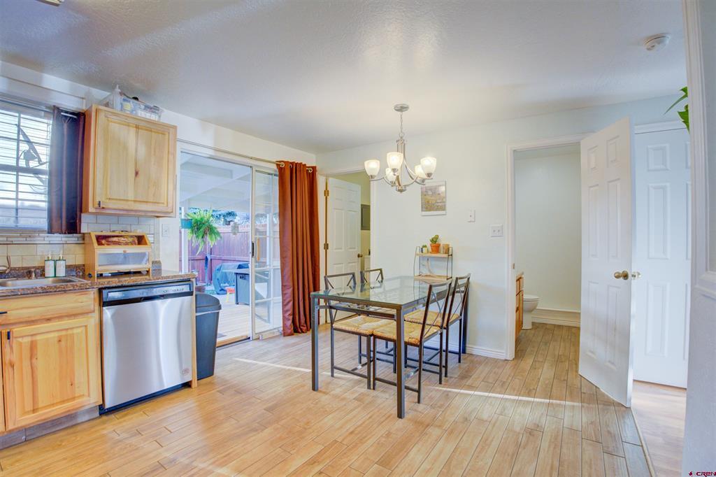520 W 6th Street Property Photo 8