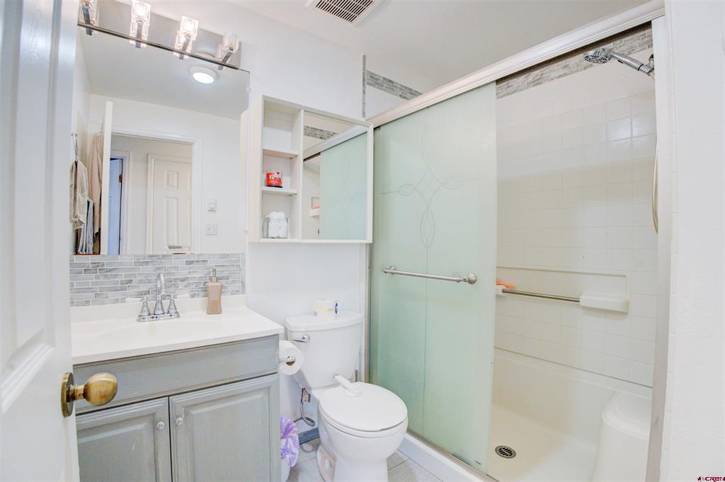 520 W 6th Street Property Photo 13