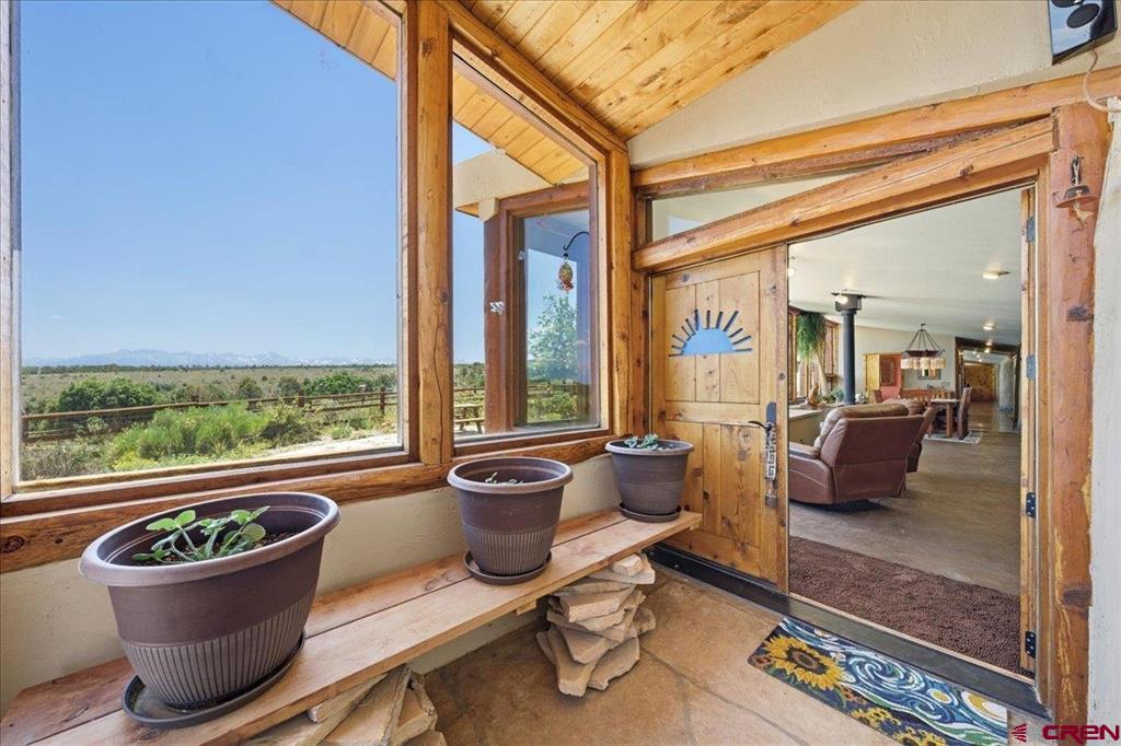 364 Jumping Tree Trail Property Photo 3