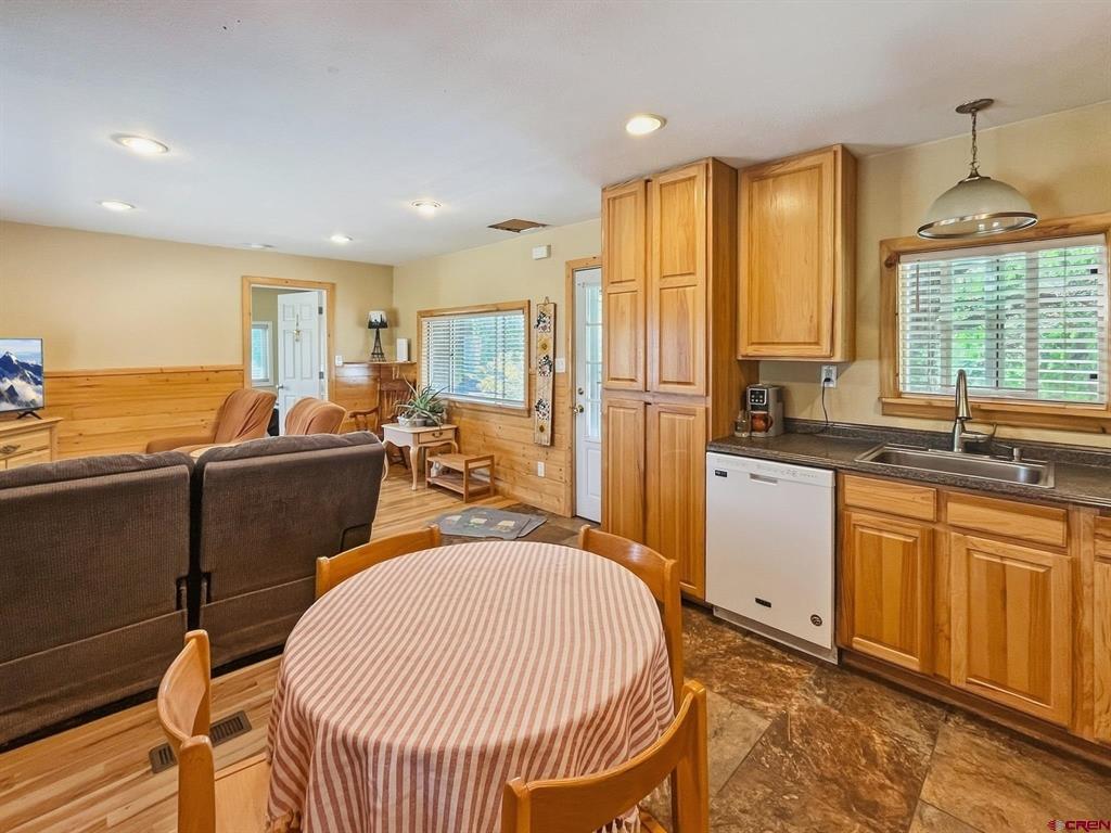 310 Knob Hill Circle Drive Property Photo 7