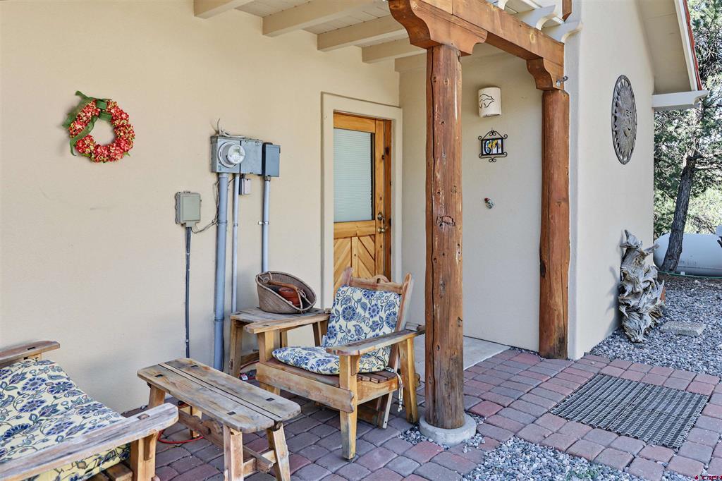 61 Easy Drive Property Photo 3