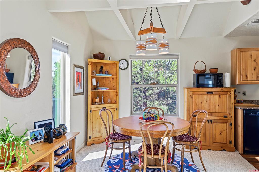 61 Easy Drive Property Photo 14