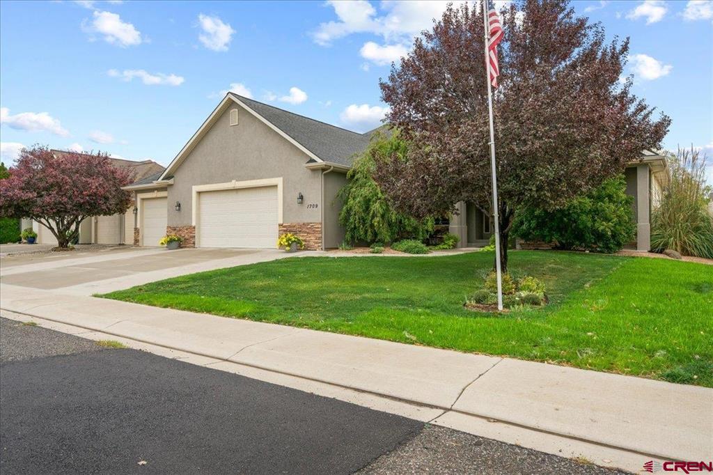 1709 American Way Property Photo 2