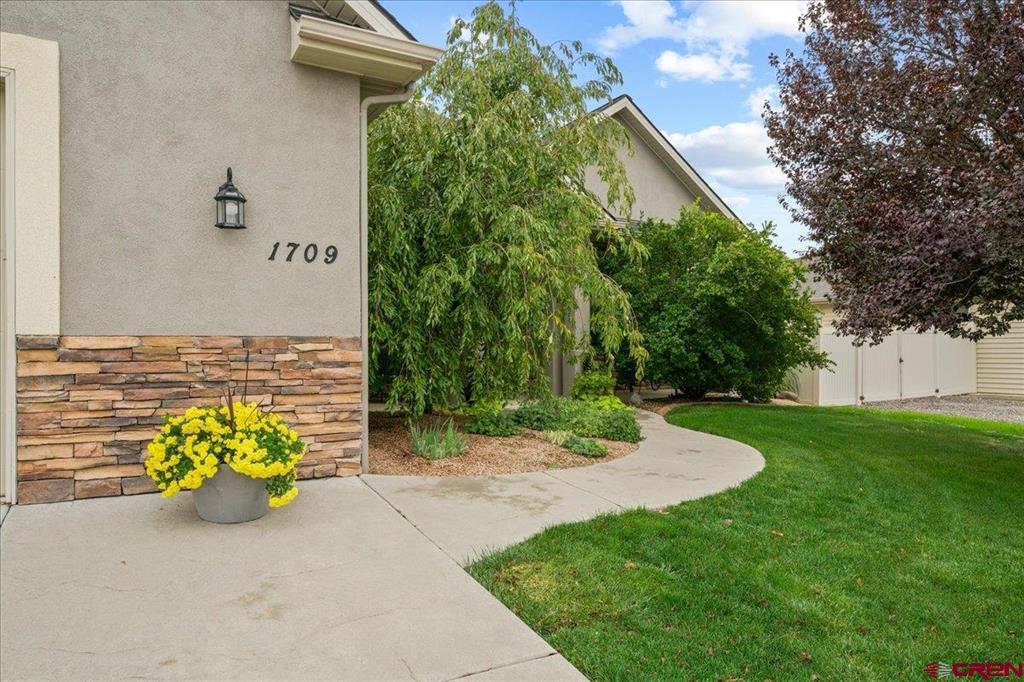 1709 American Way Property Photo 3
