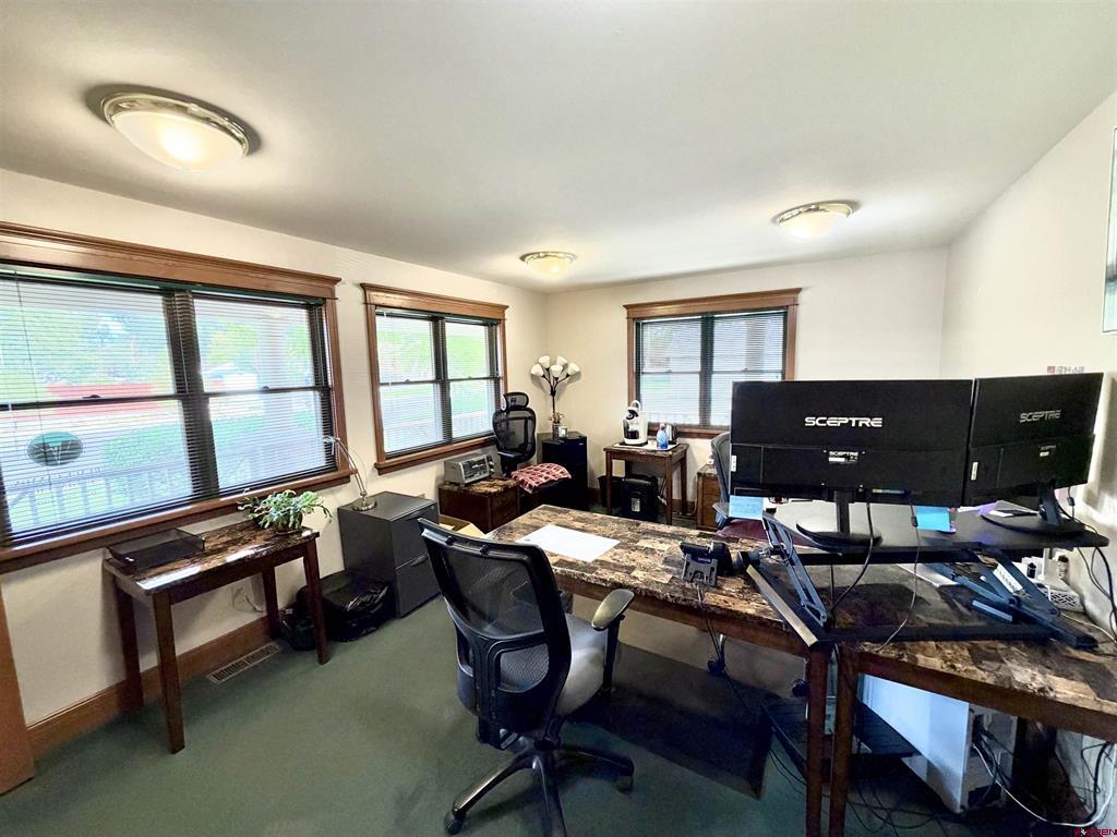 222 S Park Avenue Property Photo 16