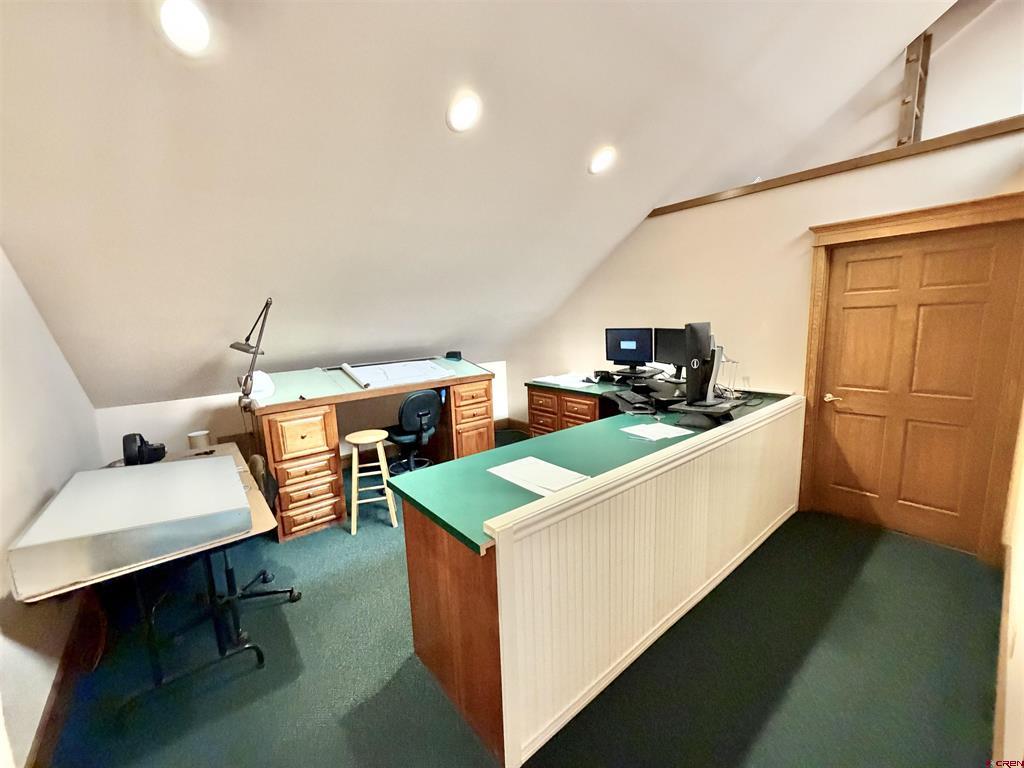 222 S Park Avenue Property Photo 40