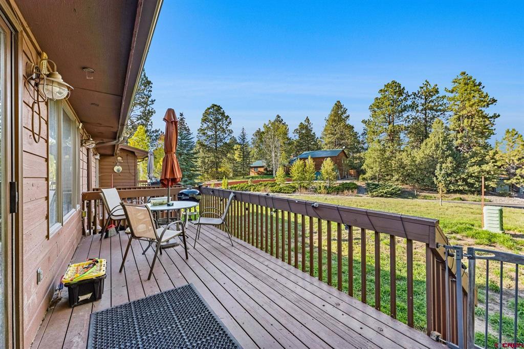 243 Pine Ridge Loop Property Photo 11