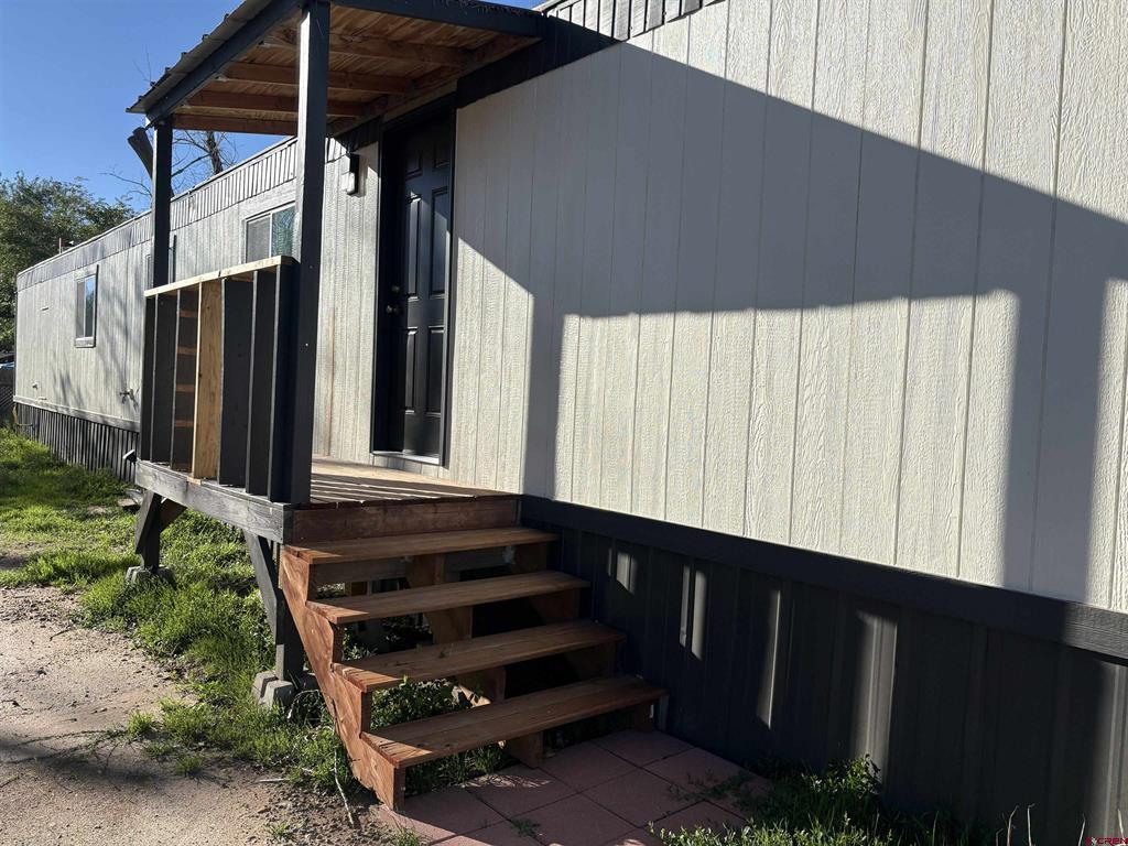 520 E 2nd Street Property Photo 1