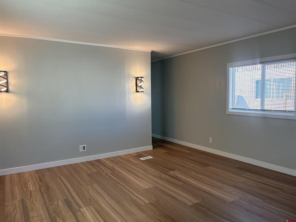 520 E 2nd Street Property Photo 4