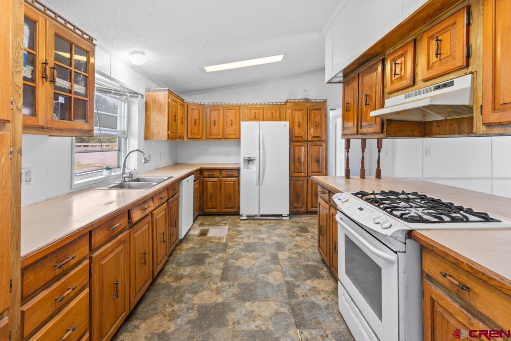 902 S Church Avenue Property Photo 6
