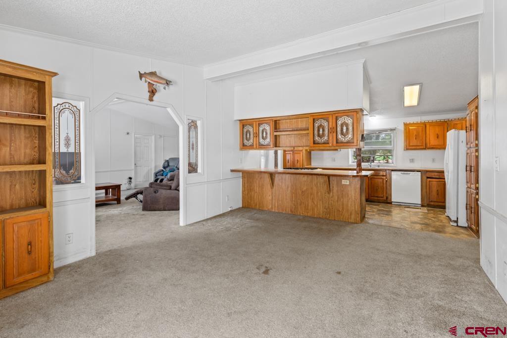 902 S Church Avenue Property Photo 10