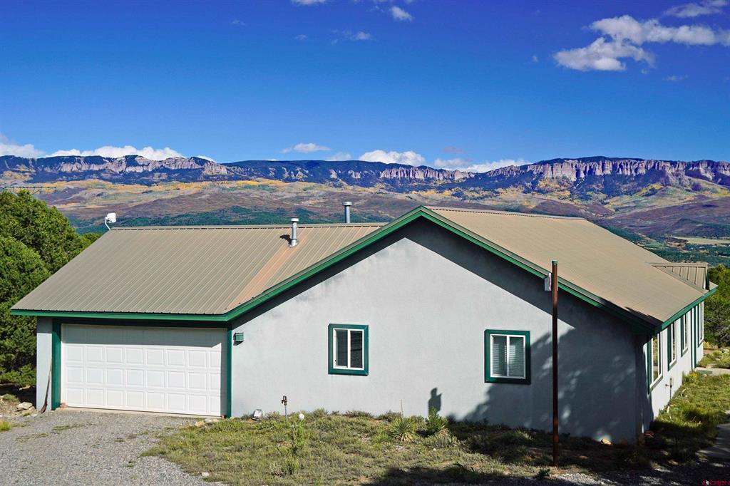 585 E Pinon Road Property Photo 1
