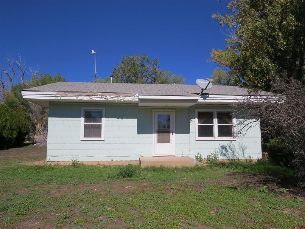21535 North Road Property Photo 1