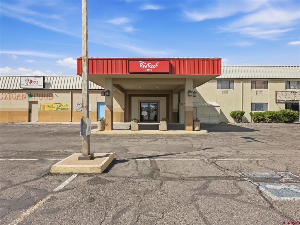 2210 Highway 6&50 Property Photo 1
