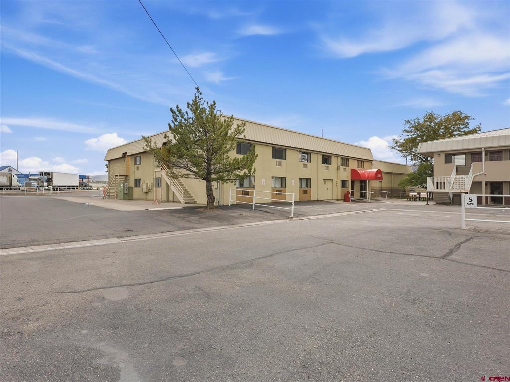 2210 Highway 6&50 Property Photo 28