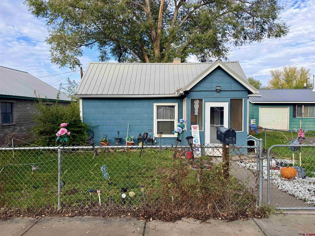 241 Howard Street Property Photo 1