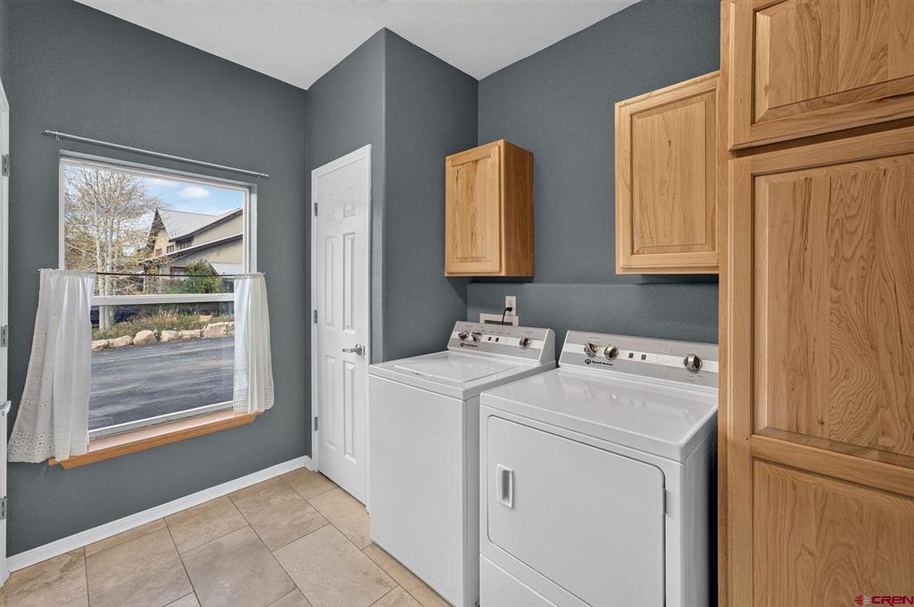 1014 Cascadilla Street Property Photo 24