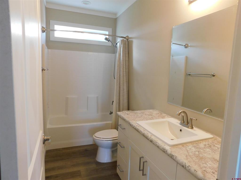 275 5th St Property Photo 13