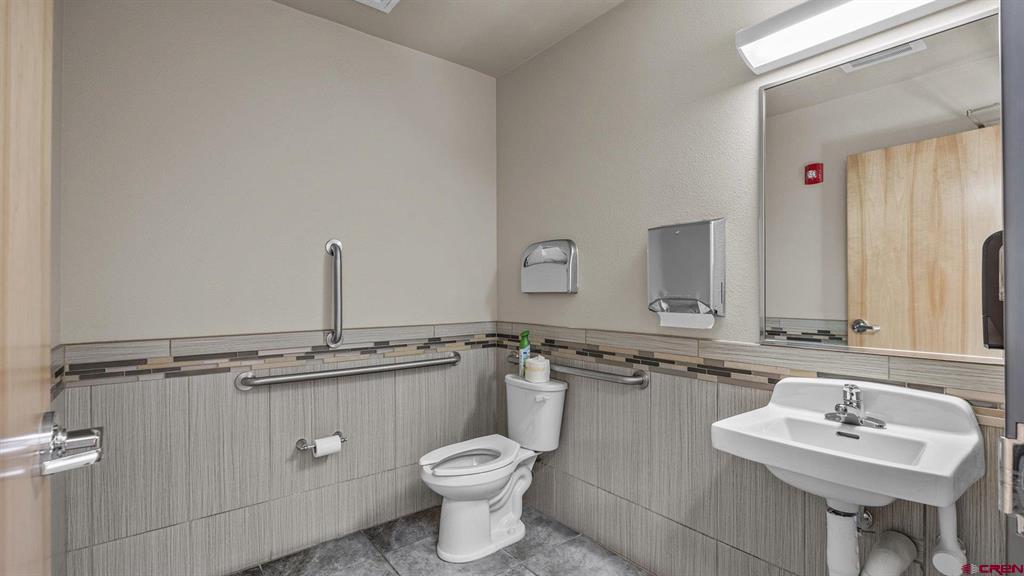 516 28 Road Property Photo 37
