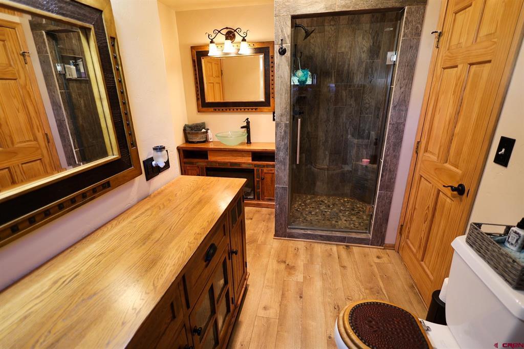 25511 Colorado River Road Property Photo 11