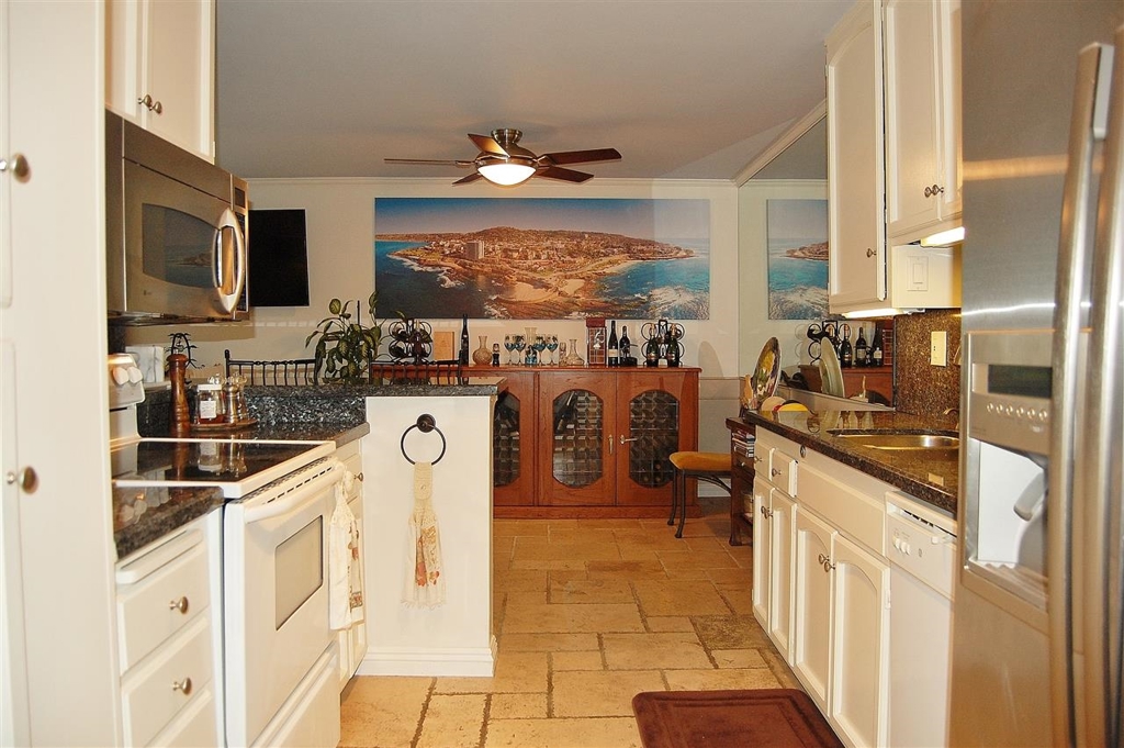 909 Coast Boulevard 2 Property Photo 6
