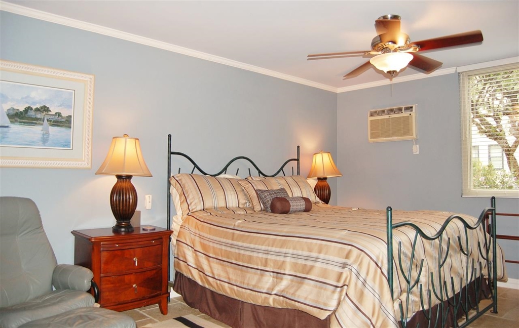 909 Coast Boulevard 2 Property Photo 10