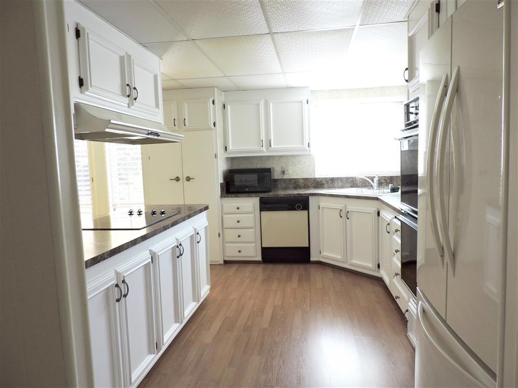 8975 Lawrence Welk Dr 229 Property Photo 6