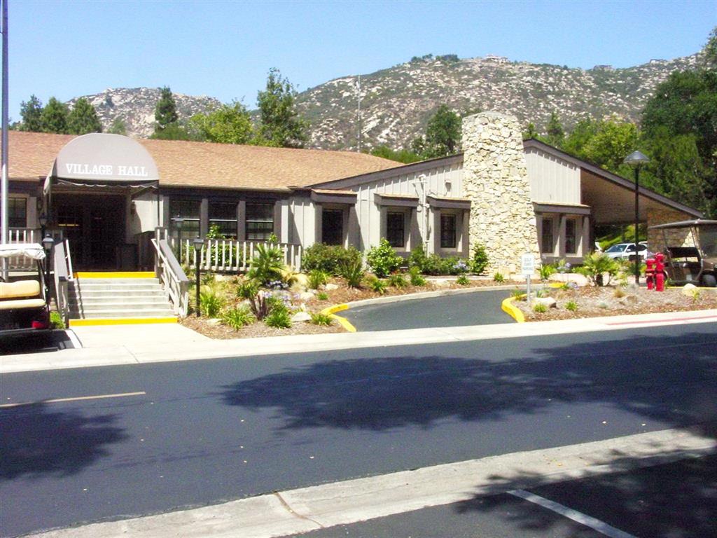 8975 Lawrence Welk Dr. 35 Property Photo 19