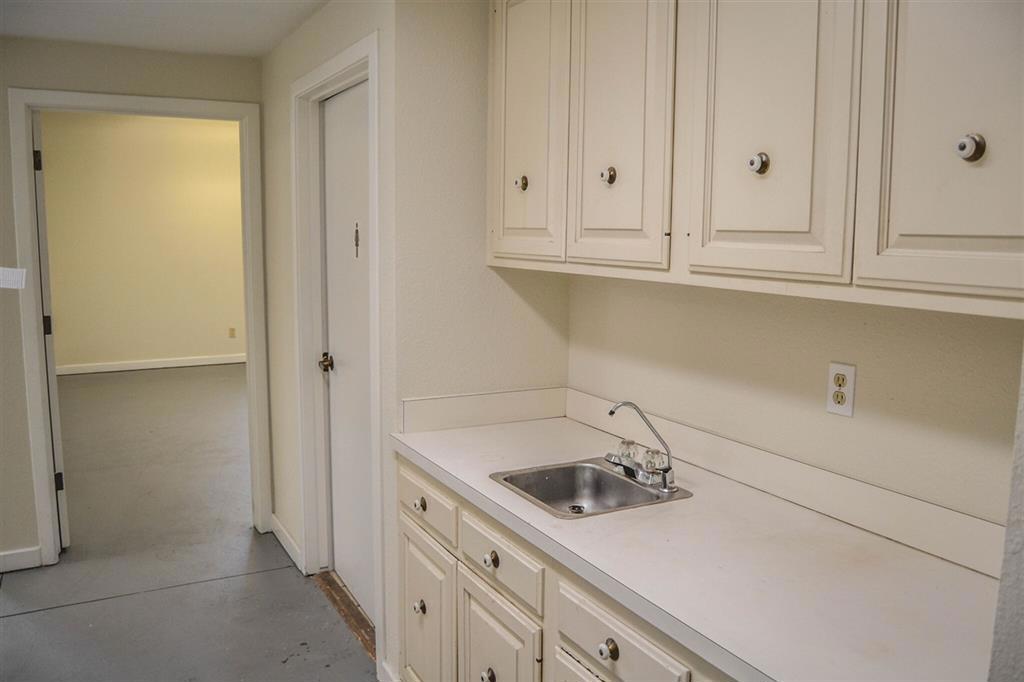 2293 Verus St Property Photo 15